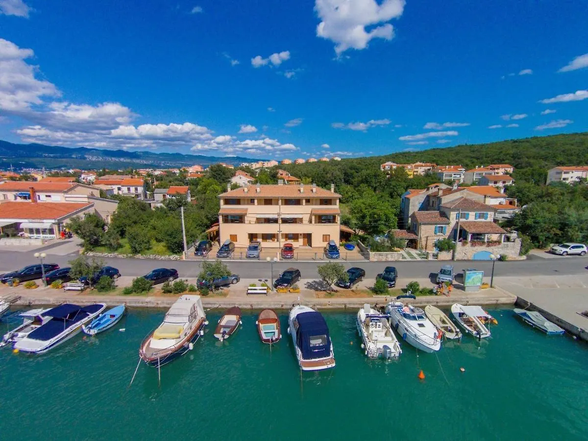 Apartments Celeste Klimno Kroatië