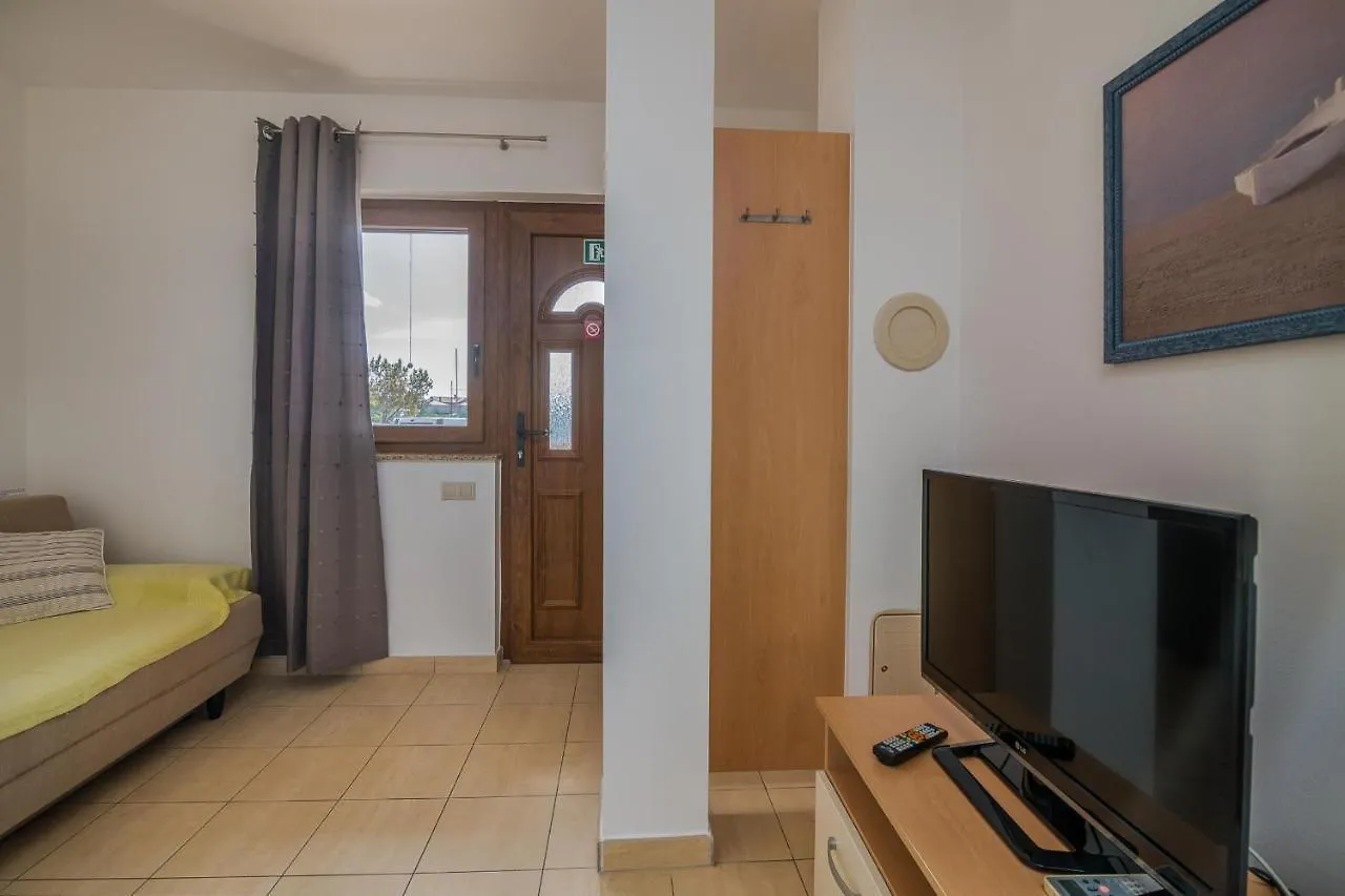 Apartments Celeste Klimno Kroatië