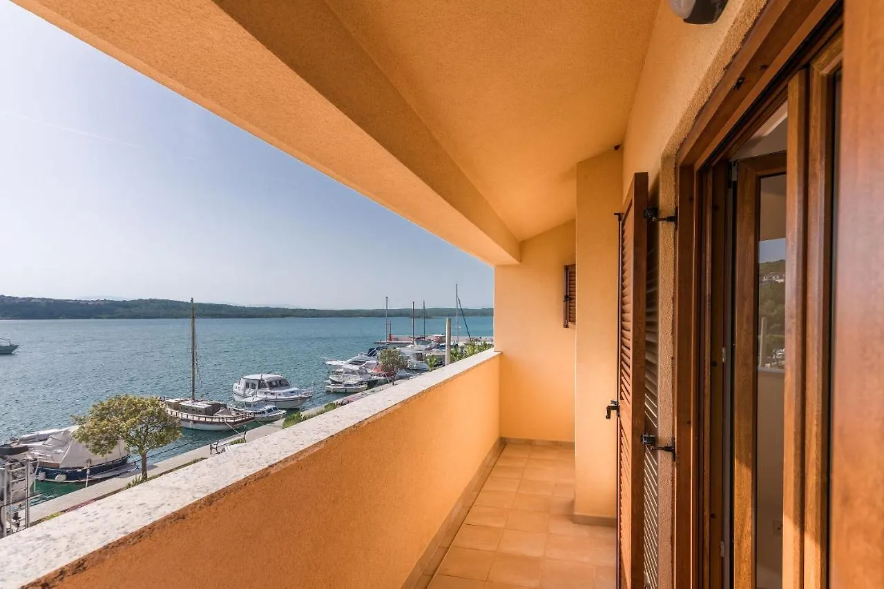 Apartments Celeste location